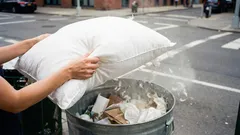 Zweites Leben für alte Kissen: 7 nützliche Ideen, wie du sie nutzen kannst, ohne sie wegzuwerfen