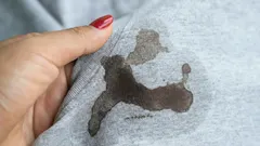 So entfernst du jeden Fleck in 5 Minuten: eine alte Methode, die moderne Mittel übertrifft